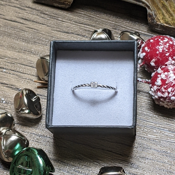 Silver Twisted Ring - Picture 2 of 4